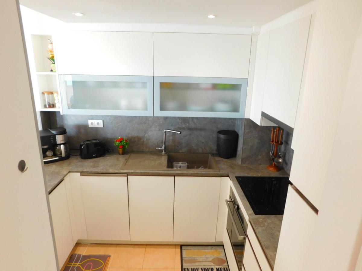 Gmid Immo Apartamento Oasis Atico Roses Exterior foto
